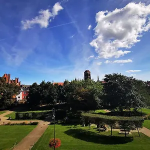 Navel By Little Heaven Gdańsk